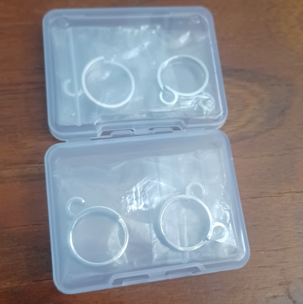 4 Piece Set Crochet Hook Loop Rings - Picture 9 of 10